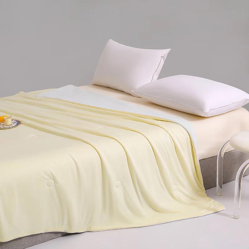 Fang Wang Reversible Summer Cotton Kapok Quilt