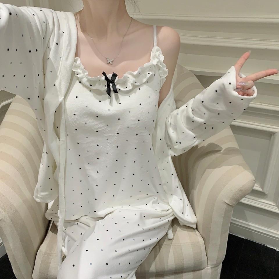 Homewear Set With Butterfly Bow Design And Island Plush Fabric For Cozy Winter Relaxation