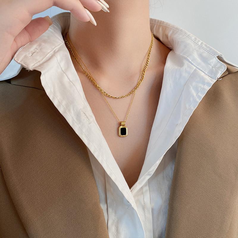 Titanium Steel Double-Layer Black Square Necklace Female Cold Wind Collarbone Chain Temperament Metal Wind Neck Chain