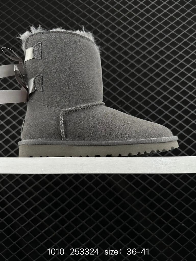 2026 Kışlık Botlar Kürk Bayan Kar Botları Gerçek Koyun Derisi Yün Kısa Kesim Sıcak Kürk Ayakkabı Erkek ve Kadın Kışlık Kısa Botlar Süper Mini