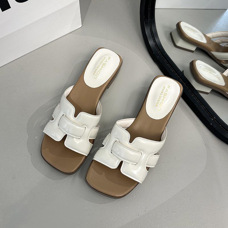 Woven one-word slippers 2025 summer new French slippers wear flat-bottomed thick heels sandals casual versatile slippers