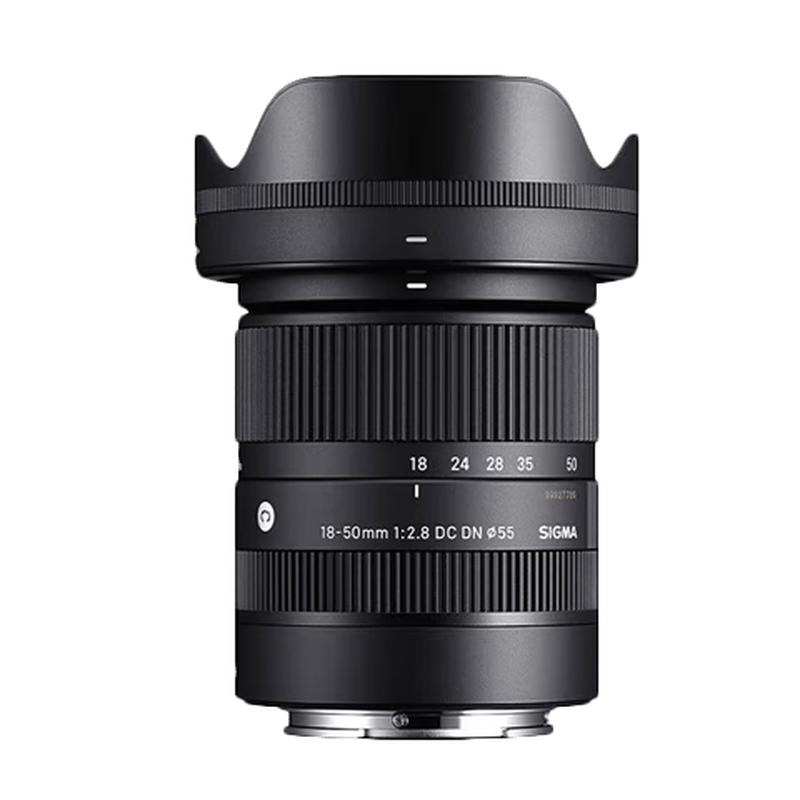 SIGMA Versatile Lenses for Mirrorless Cameras