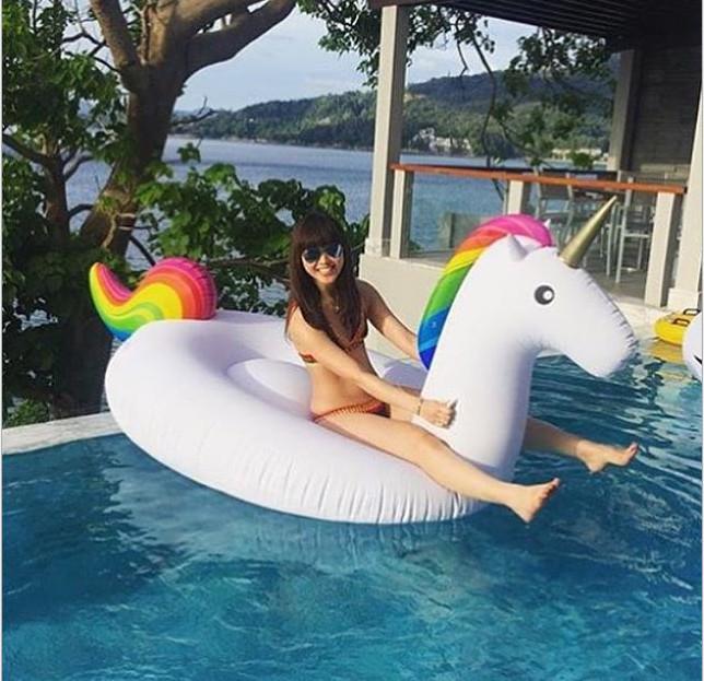 

Красочный надувной плавучий матрас «Крыло единорога» - Утолщенный надувной круг для плавания Water Ride-On