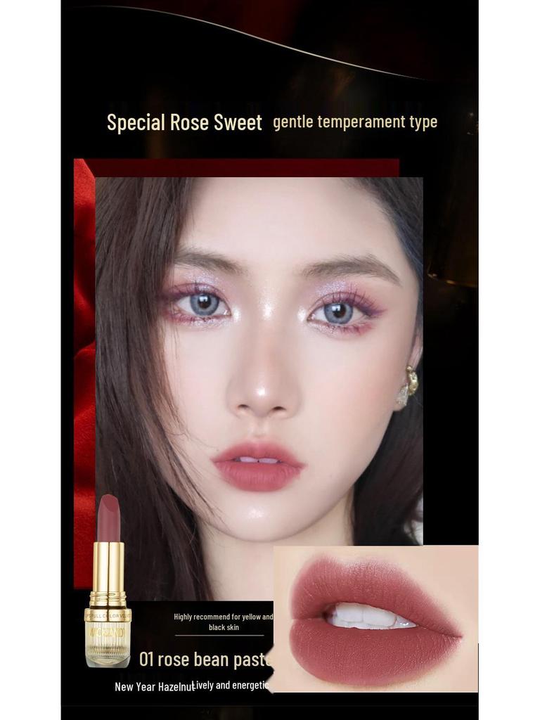 Marco Andy Velvet Essence Long-lasting True Red Waterproof Lipstick - Enhances Complexion, Non-stick
