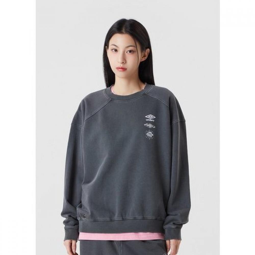 Umbro 25 S S Wayfinder Garment Dye SweatShirt uq121cfS11