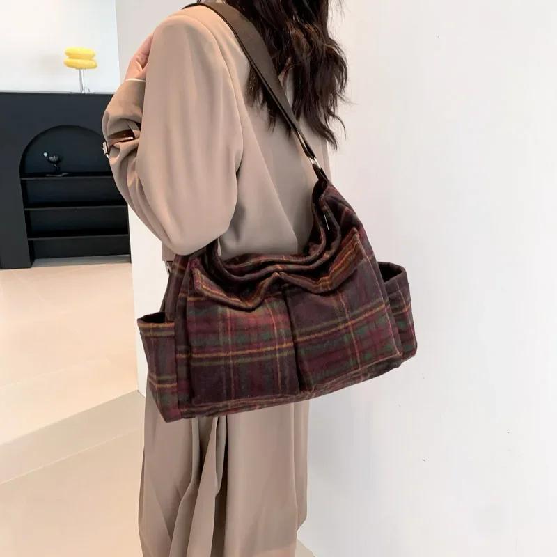 Women's Checkered Wool Shoulder Bag Colorful Large Capacity Casual Bag Fashion  Bags