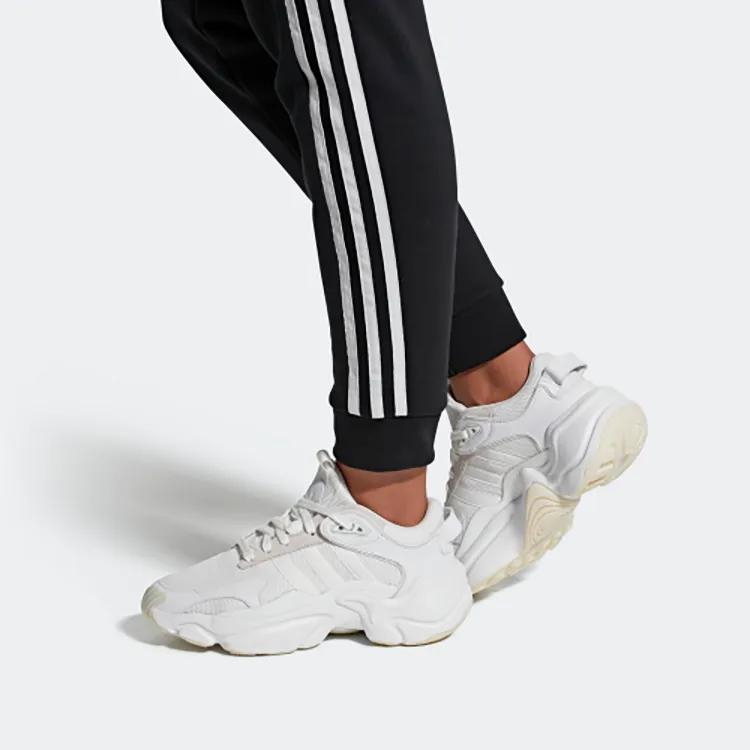 Adidas Womens Magmur Runner 'White Bliss' (women's sizes) / Cloud White / Bliss Chunky Sneakers EH1095