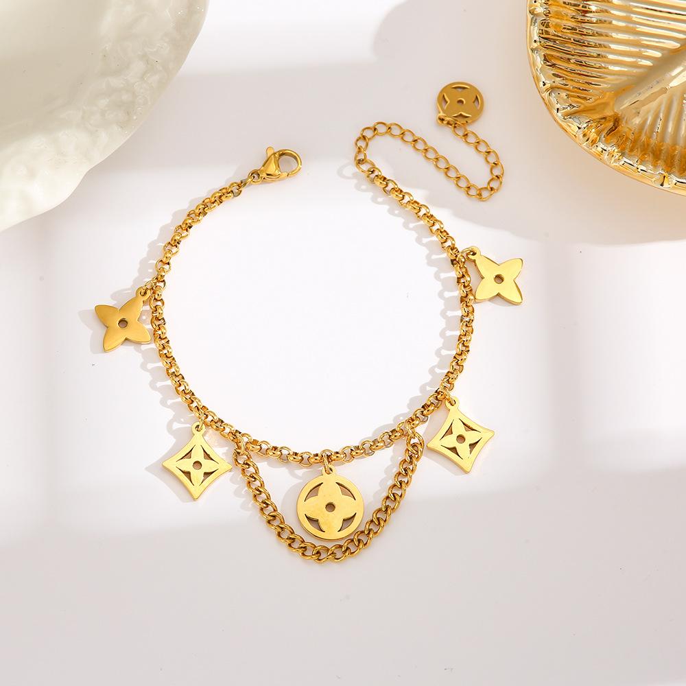 

Новый не тускнеющий браслет-клевер из титановой стали золотой