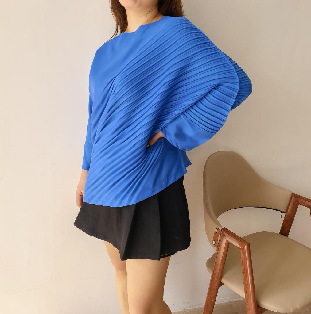 2026 Spring New Miyake High-End Irregular Pleated Plus Size Loose Casual Top