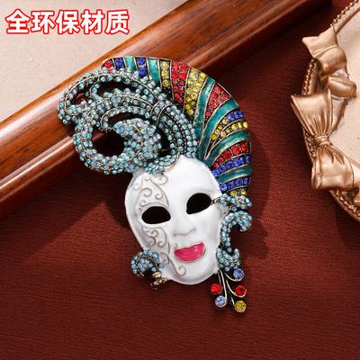 Heavy Industry Design Full Diamond Mask Brooch Creative Face Vintage Winter Coat Jacket Pin Brooch