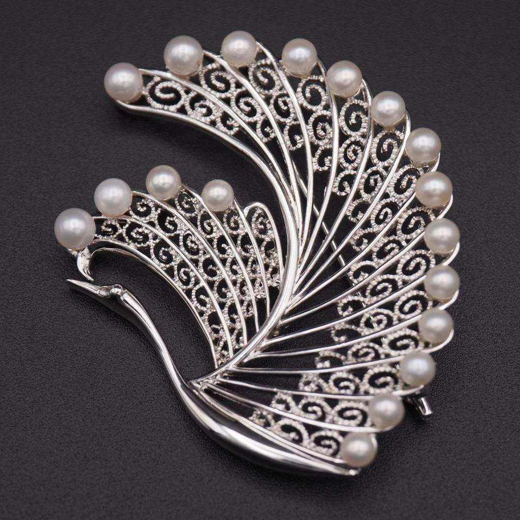 Used A223 Freshwater Pearl 3.5-4.3mm 18 Pearls SILVER Engraved Brooch Silver Filigree Filigree Crane Design Silver Corsage June Birthstone