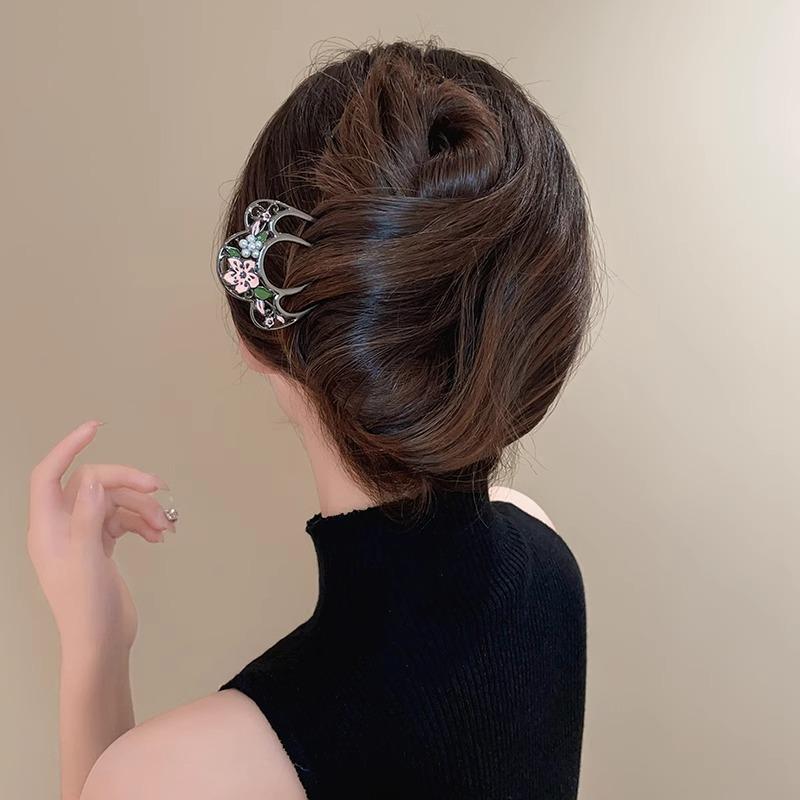 New Hairpin Female Disc Hair Artifact U-shaped Fixed Four Toothed Insert Comb Hairpin Ancient Style Flower Headpiece