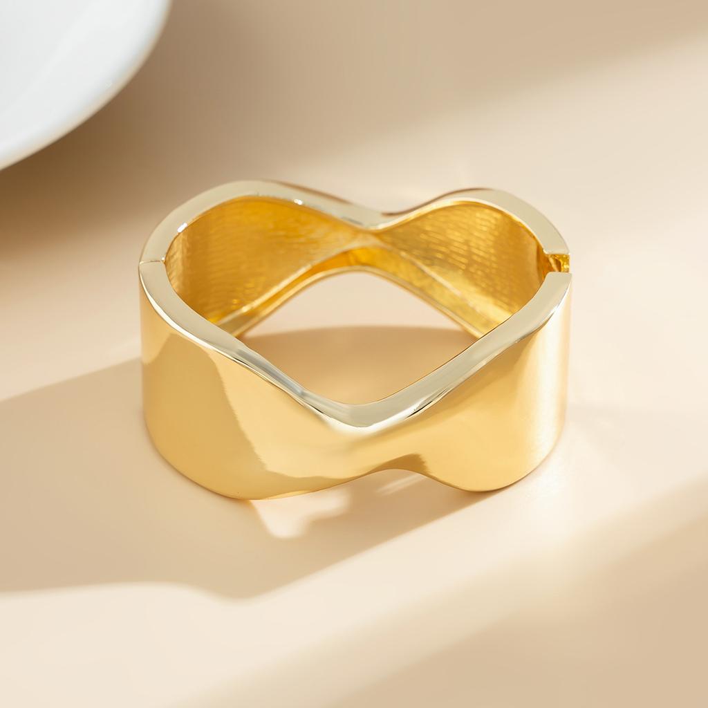 Cold wind irregular water drop opening ring, fashionable texture flower pearl ring Ring
