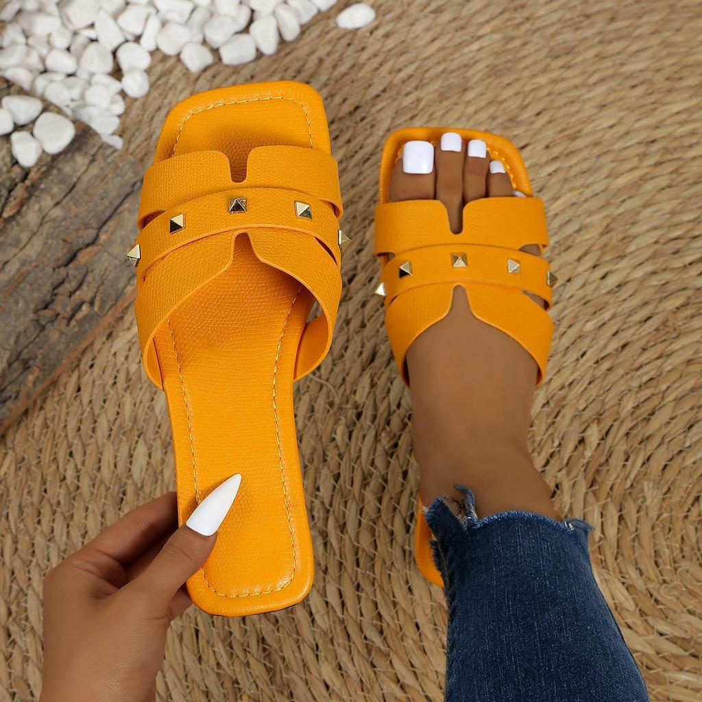 Fashion Fashion Non-slip Women Slippers Summer Flat Rivet Slippers Female Sandals Open Toe Outdoor Beach Slippers Design Slides Women
