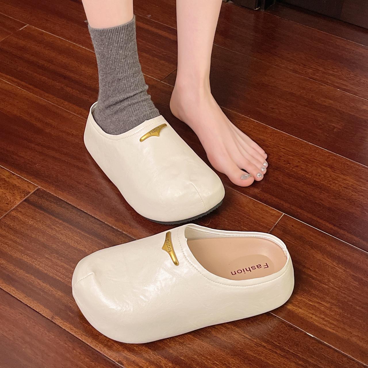 

Маленькая корейская версия толстой подошвы серебристых полутапочек-мешка для женщин весна-лето 2025 года, новая верхняя одежда знаменитостей из Интернета, обувь Muller 40 белый