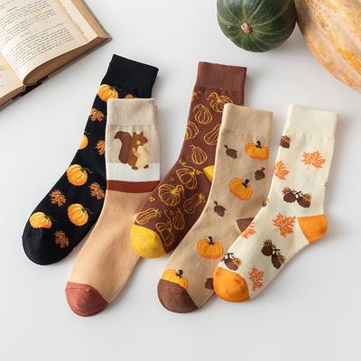 Calzini di Cotone a Tubo Medio da Uomo per Primavera e Autunno con Cartoni Animati di Zucca, Scoiattolo e Halloween