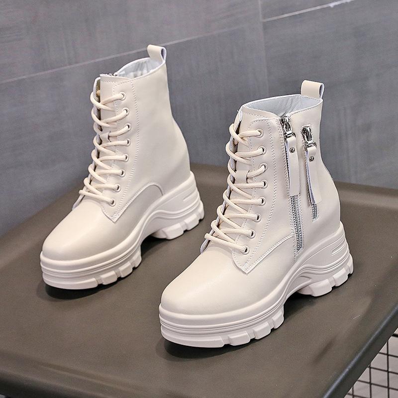 

Внутреннее увеличение взрыва ботинки Мартина женская обувь 2025 новая бархатная осенне-зимняя хлопковая обувь толстая подошва легкое увеличение роста иностранный стиль 39 бежевый