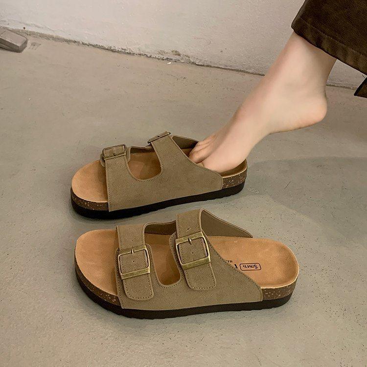 Vêtements d'extérieur été polyvalents chaussures pour femmes mode célébrité Internet chaussures de plage bord de mer claquettes plates décontractées de vacances vêtements d'extérieur