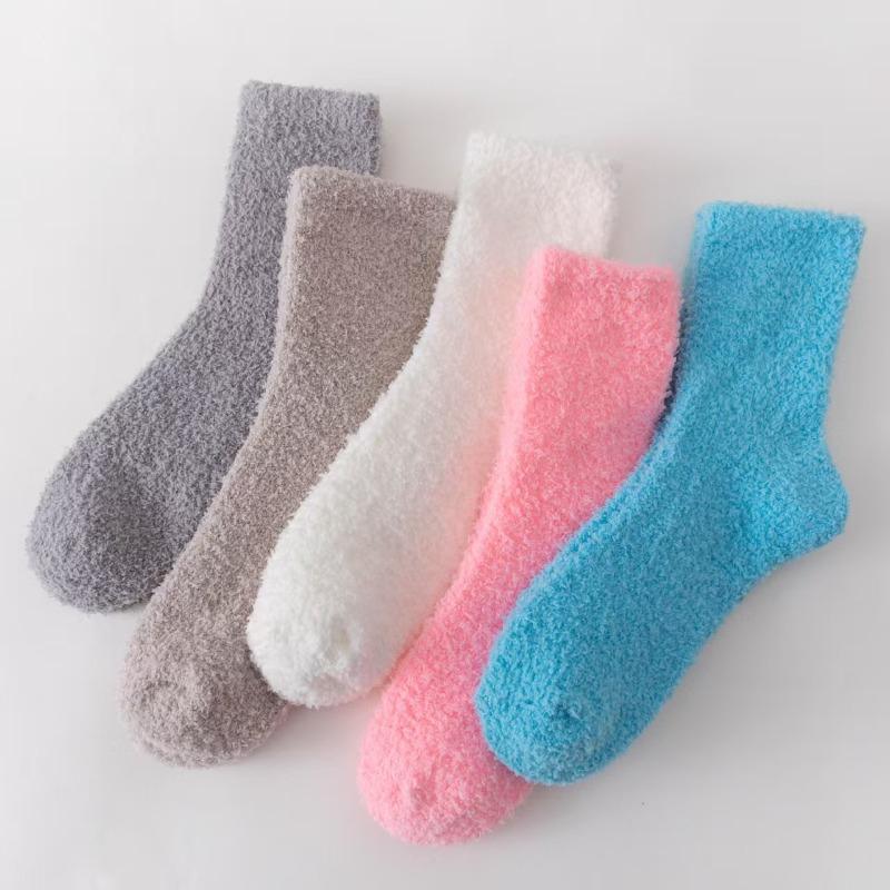 E-commerce autumn and winter plus women's socks coral fleece socks do not shed hair solid color home warm sleep socks