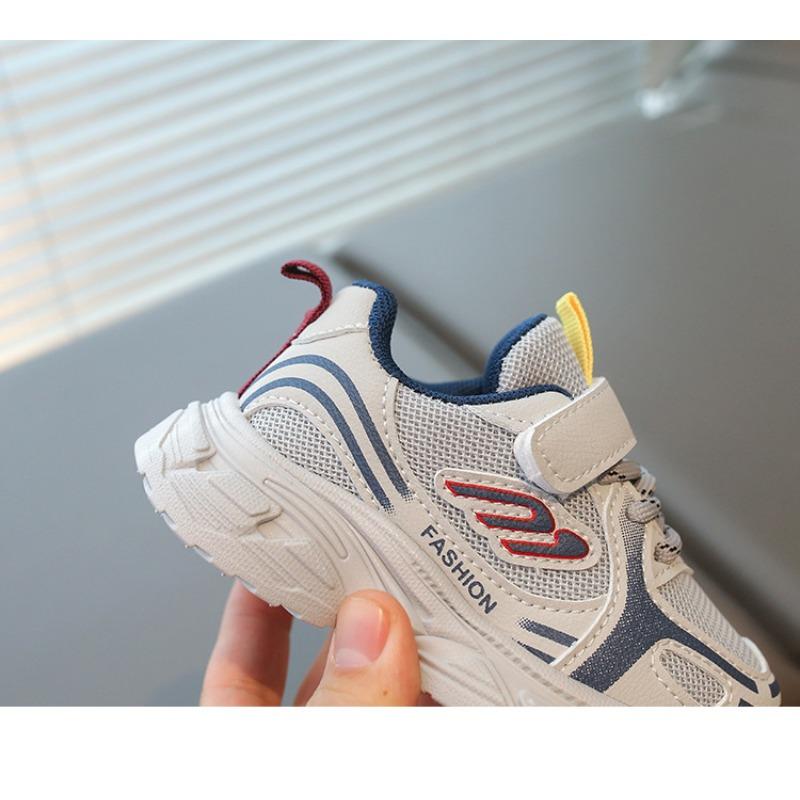 Nouvelles chaussures de sport pour enfants printemps maille respirante chaussures de course pour garçons semelle souple chaussures papa pour filles