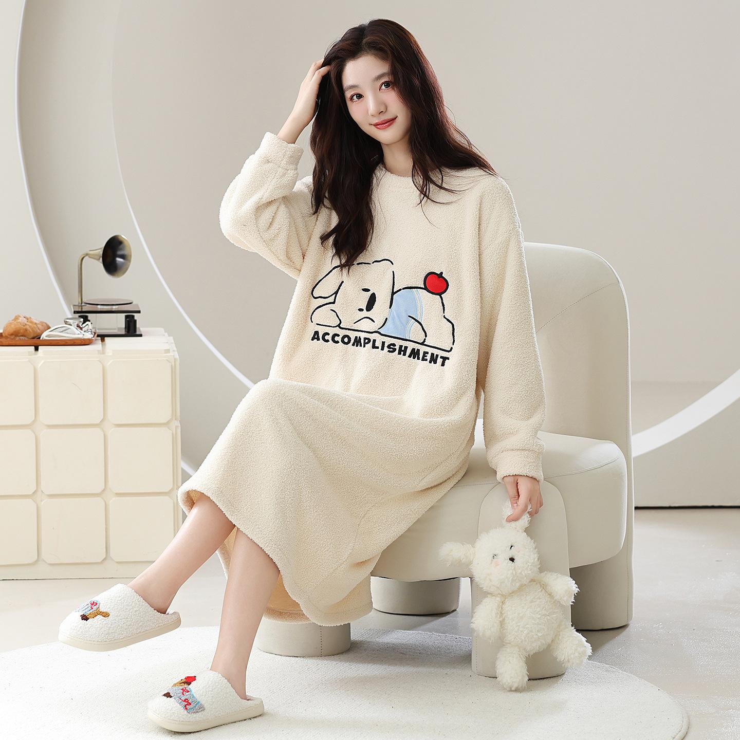 nightdress women s autumn and winter thickened velvet half-edge velvet round neck cartoon girl s onesie soft loungewear spot Women s size m