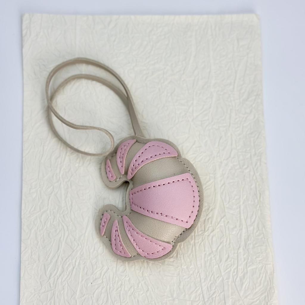 Cross-border Simulated Leather Leather Handmade Croissant Bag Buckle Pendant Pendant Handmade Bag Pendant Factory Wholesale