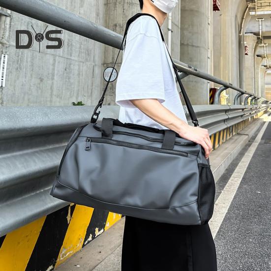 Travel Bag with Independent Shoe Compartment Zipper Closure Large Capacity Waterproof Fitness Bag Handbag for Men Women
