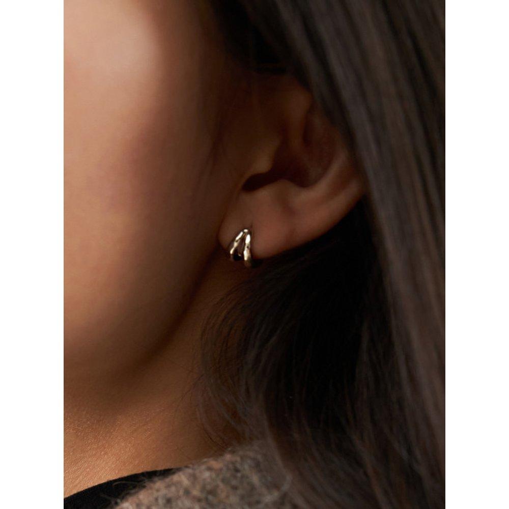 Oval Surface Onetouch Earrings
