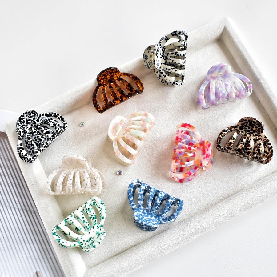 5.5cm Hollow Out Hair Claw Clip Crab Clamps Women Girls Ponytail Acrylic Plastic Hair Barrettes Hairpin Fashion Hair Accessories