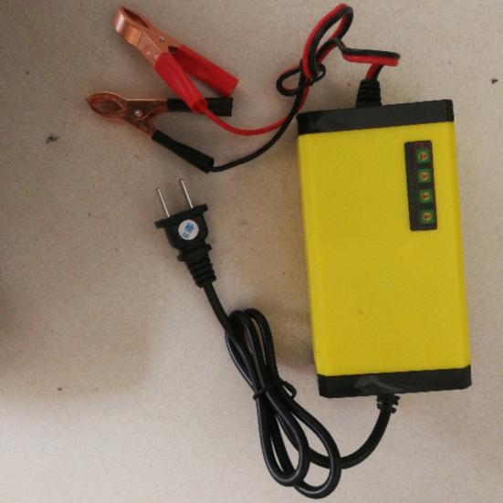 Portable 12V 2A LED Display Power Supply Car Auto Motor Battery Charger Adapter