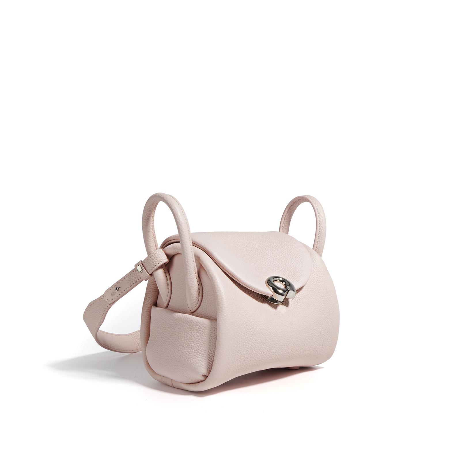 

Сумка-подушка из натуральной кожи в виде свиньи, женская сумка Niche Design, новинка 2025 года, универсальная сумка, симпатичная красная сумка через плечо 17x14x15cm розовый