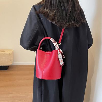 High Quality Large Capacity New Year Red Bucket Bag Women's New Solid Color Simple Handbag Fashion Pop Mini Crossbody Bag
