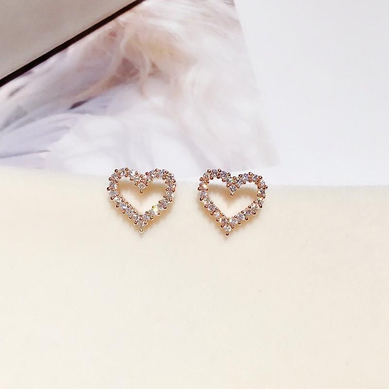 Love Heart Earrings - Fashionable, Elegant, Luxurious, High-End, Hollowed-Out, Diamond-Studded Heart-shaped Ear Rings one size белый
