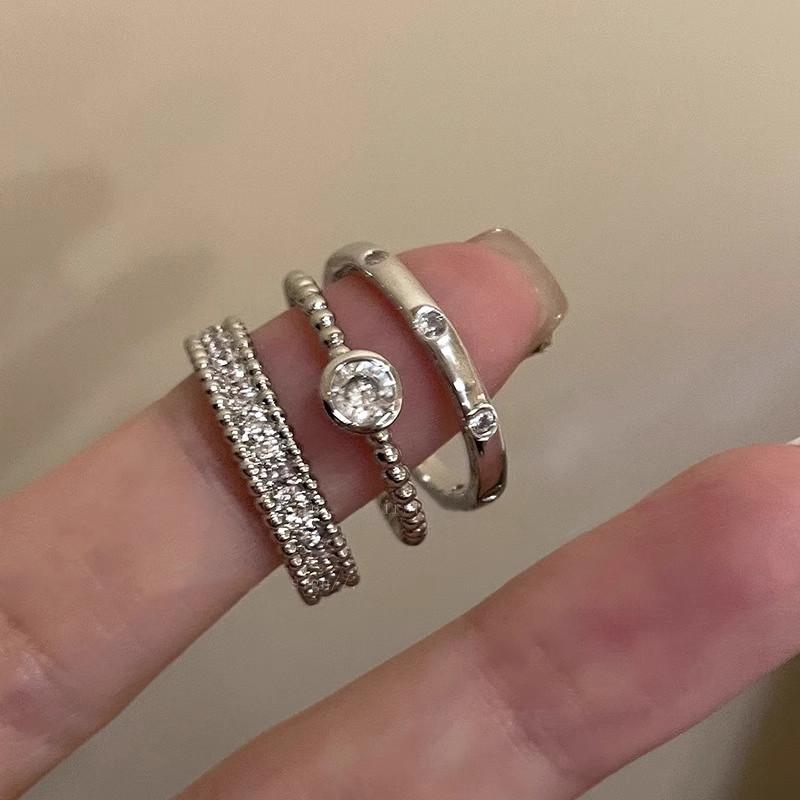 Fashion Contracted Design Women's Ring with Brilliant White Cubic Zirconia Wedding Party Daily Wearable Statement Jewelry Gifts