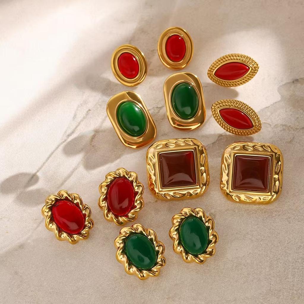 European and American Stud Earrings, High-end Exaggerated Niche Medieval Earrings, Titanium Steel 18K Gold Ear Jewelry