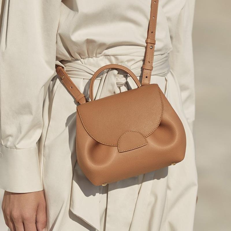 Kožená taška Head France Niche Design Lehká Luxusní kožená Nová kabelka Crossbody pro dojíždění pro ženy
