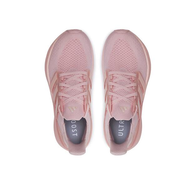 Беговые кроссовки adidas Ultraboost 5