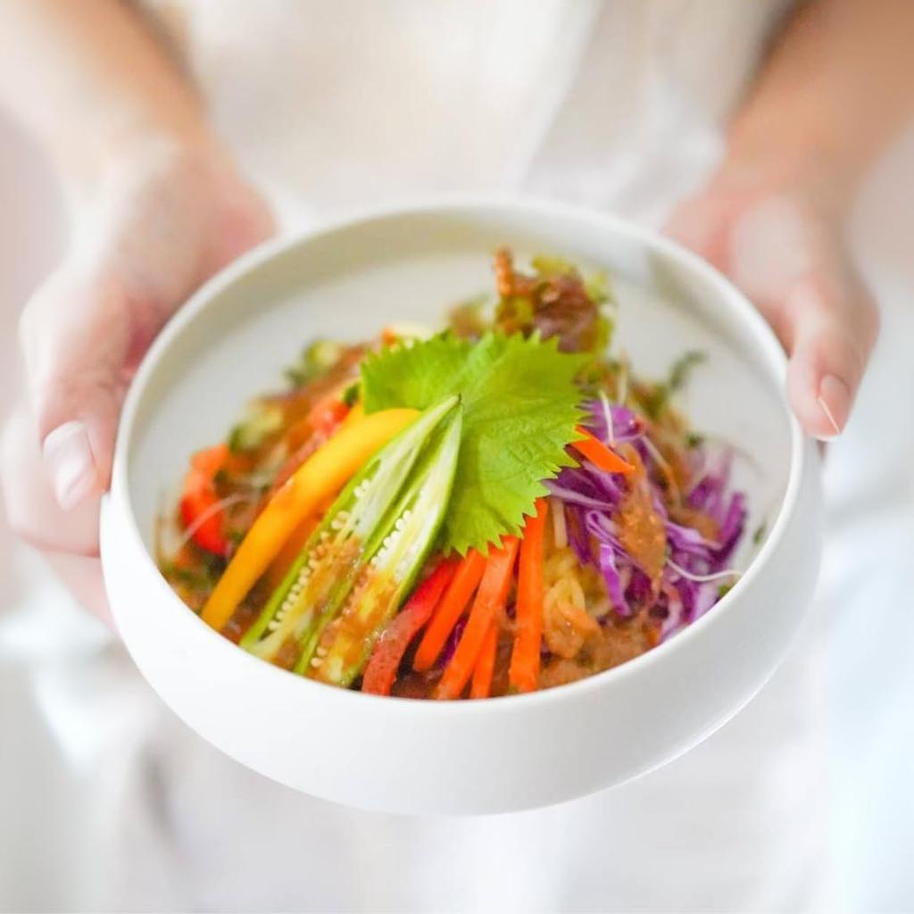 Syokkidana Bowl 19cm White Pasta Large Bowl and Dishwasher Safe Mino Japanese Bowl Made in Stylish White Tie-Down (Large / / Matte) Dish, (Microwave /