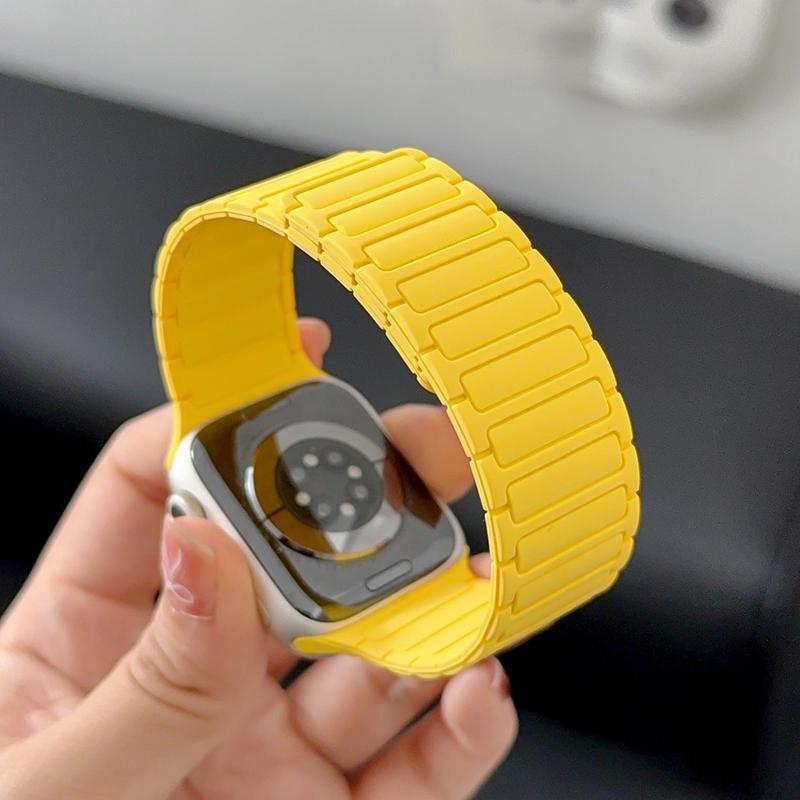 Magnetic Sports Band for Apple Watch Ultra 2 49mm 46mm 45mm 44mm 42mm 38 40 41mm Silicone Strap for IWatch Series 10 9 8 7 6 5 4