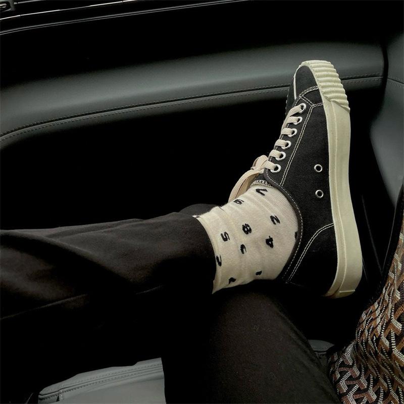 Mote 2025 Canvas Tabi Sneakers Kvinner Delt Tå Ballerinas Damer Lav Topp Tabi Sko Gris Hov Sko Loafers Zapatos De Mujer