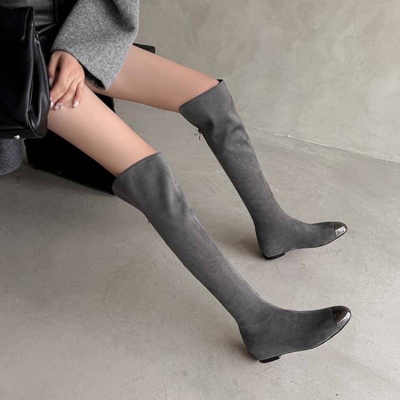 

Autumn and winter new inner heightening boots French metal round head flat heel versatile thin boots folded two wear Martin boots 39