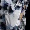 50x147cm Niche Blauw en Wit Kant Gesneden Bloemen Kwast Jacquard Textuur Creatieve Jas Katoenen Kleding Stof Ontwerpers Stof