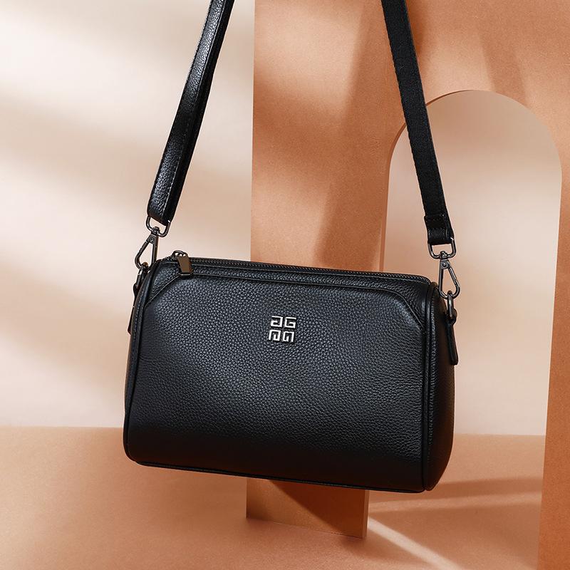 New Trendy Autumn and Winter Genuine Leather Women's Bag Versatile and Fashionable Ins Niche Shoulder Small Bag Crossbody Bag