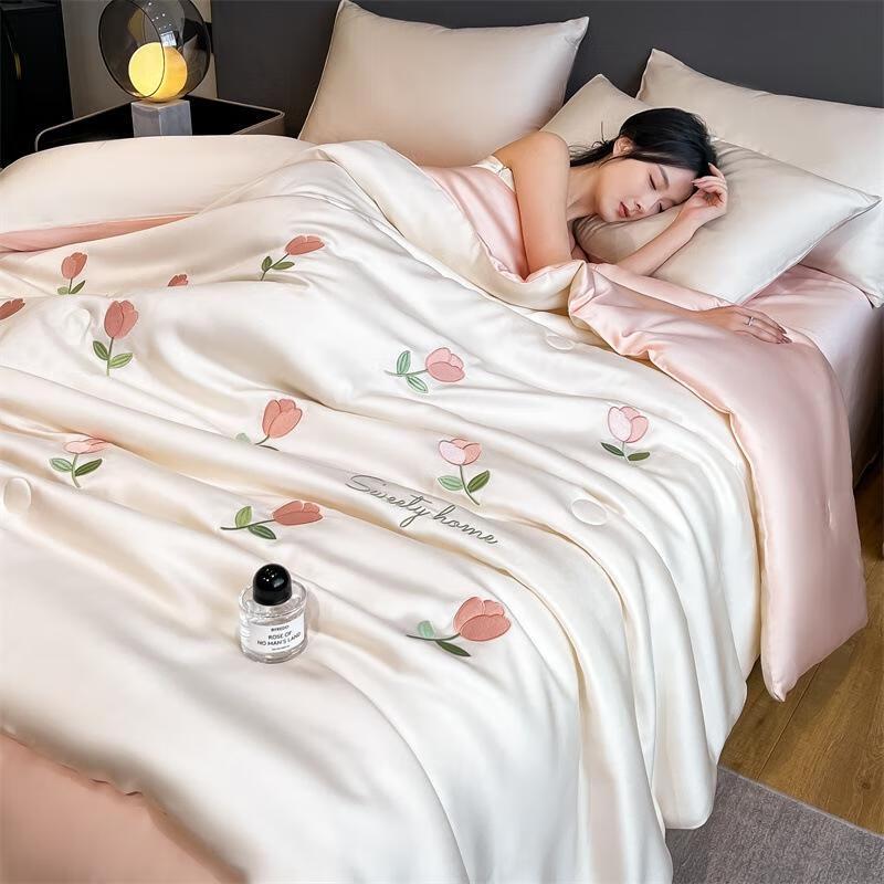 Embroidered Ice Silk Washable Summer Quilt Set