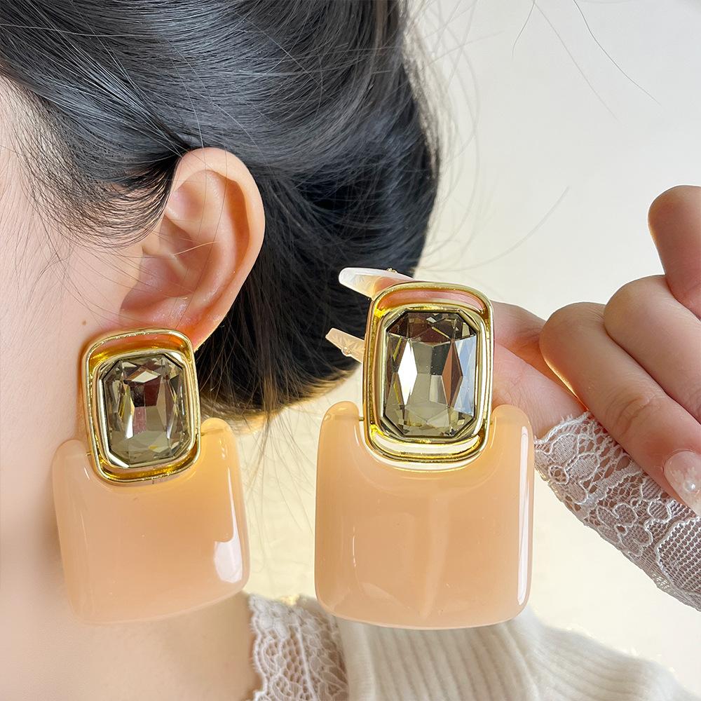 Retro Smooth Geometric Block Acrylic Crystal Stud Earrings Exaggerated Personality Long Earrings High Sense Jewelry Accessories