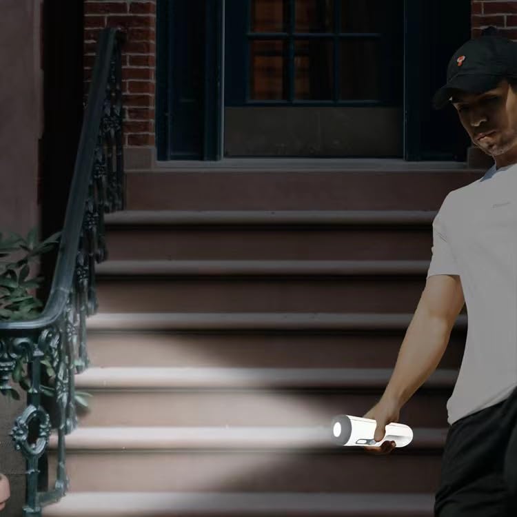 YZYOE Lanternă portabilă, reîncărcabilă, cu senzor de mișcare și lumină albă LED, potrivită pentru camping în aer liber, lanternă 2 în 1, pentru copii