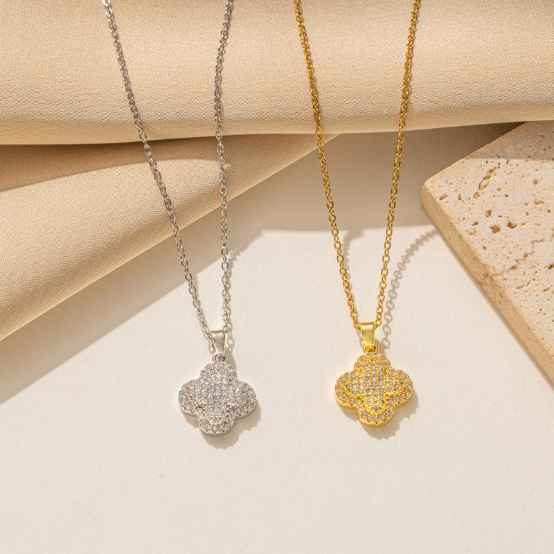 Luxurious Zirconia Four-Leaf Clover Necklace: Elegant High-End Fashion Pendant for Women