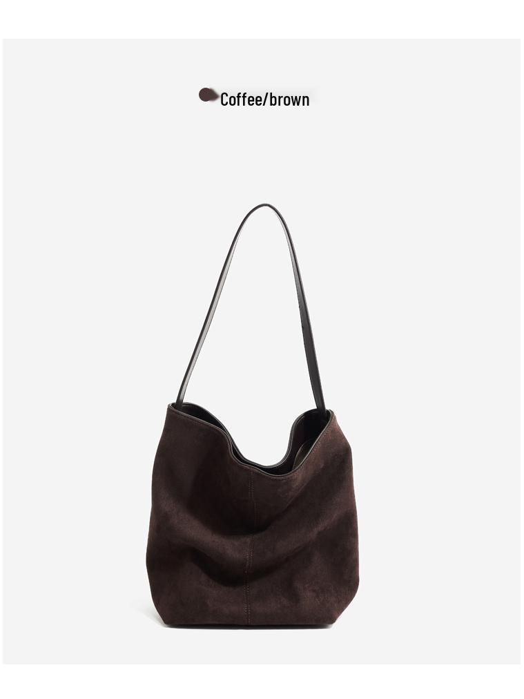 2024 High-End Matte Leather Women's Tote: Autumn/Winter Large Capacity Bucket Bag, Perfect for Versatile Commuting.
