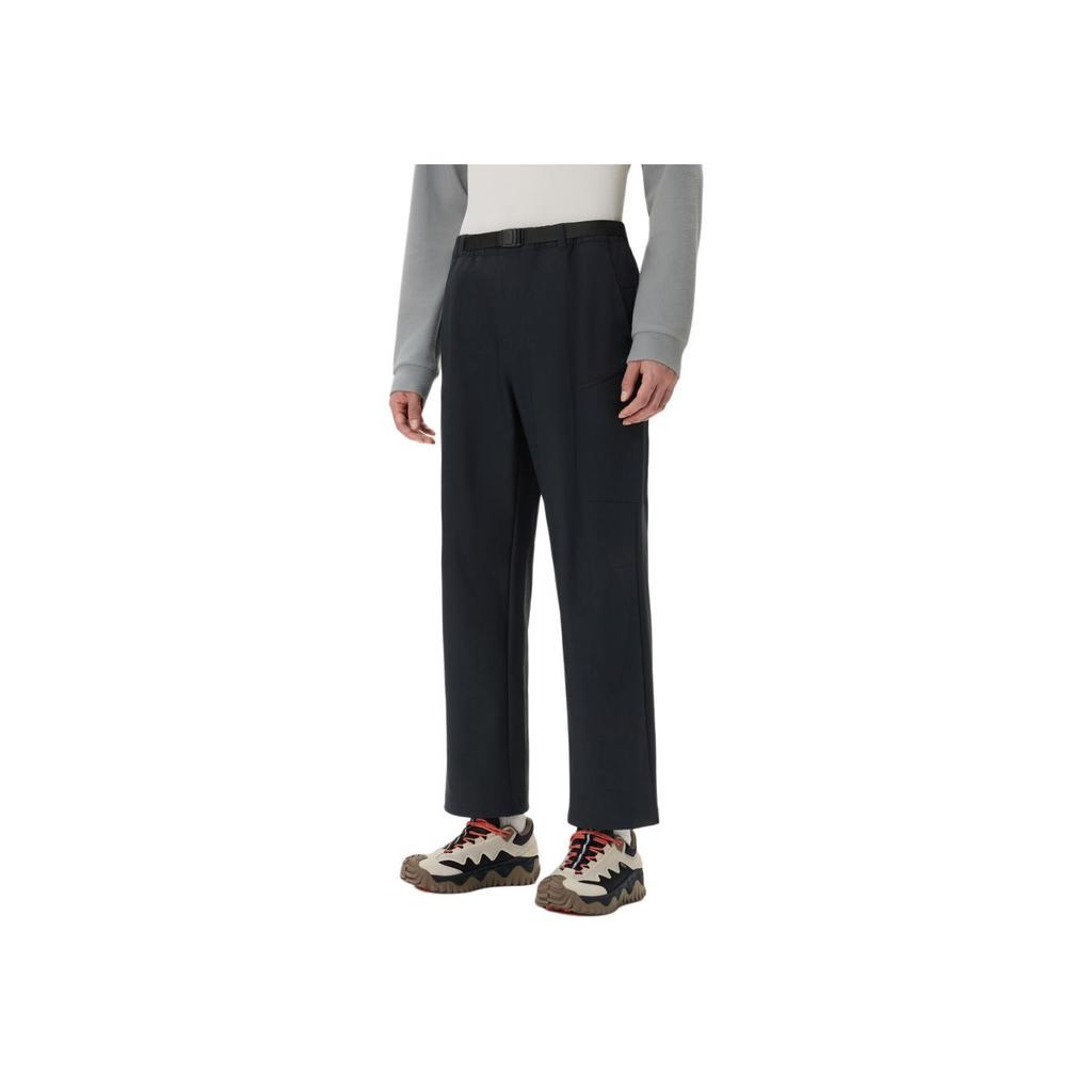 KOLON SPORT Outdoor Water-Resistant Windproof Durable Fitted Cargo Pants Unisex Pants LULP5WT516