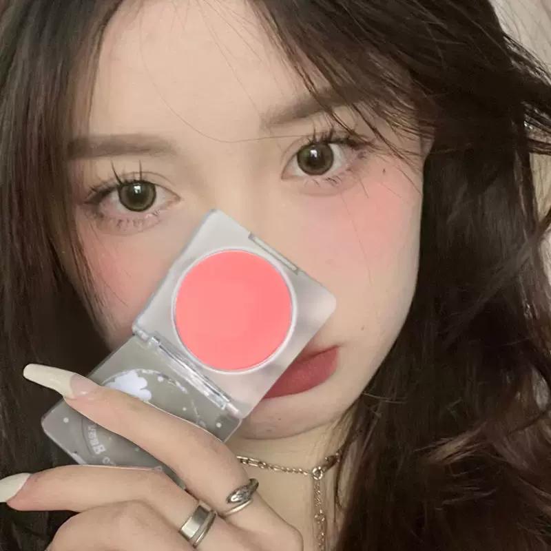 Nude Blush for a Natural, Lazy Look In Everyday Makeup~ Single Color Gray Pink Low-Saturation Matte Blush for Contouring, Suitable for Students